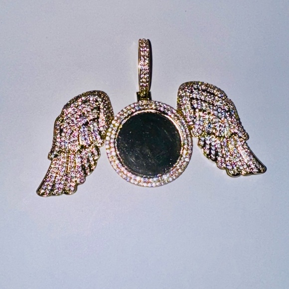 Elegant Custom Made Angel Wing Memory Picture Pendant, Memorial Keepsake Gift, - Picture 1 of 7